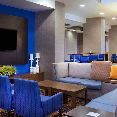 Courtyard By Marriott Bloomington Otel Dış mekan fotoğraf