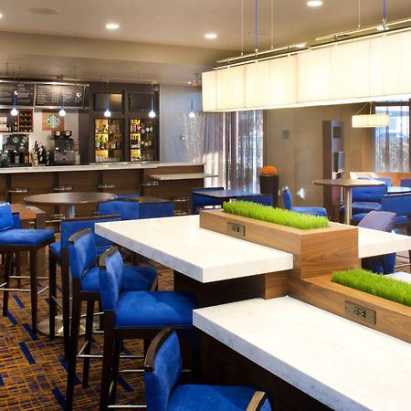 Courtyard By Marriott Bloomington Otel Dış mekan fotoğraf
