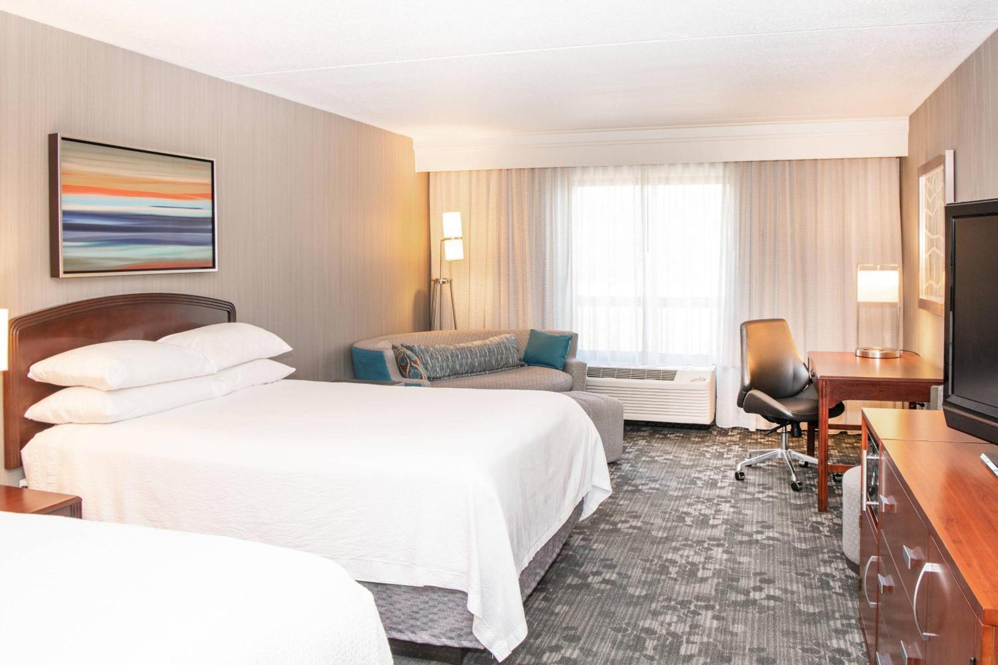 Courtyard By Marriott Bloomington Otel Dış mekan fotoğraf