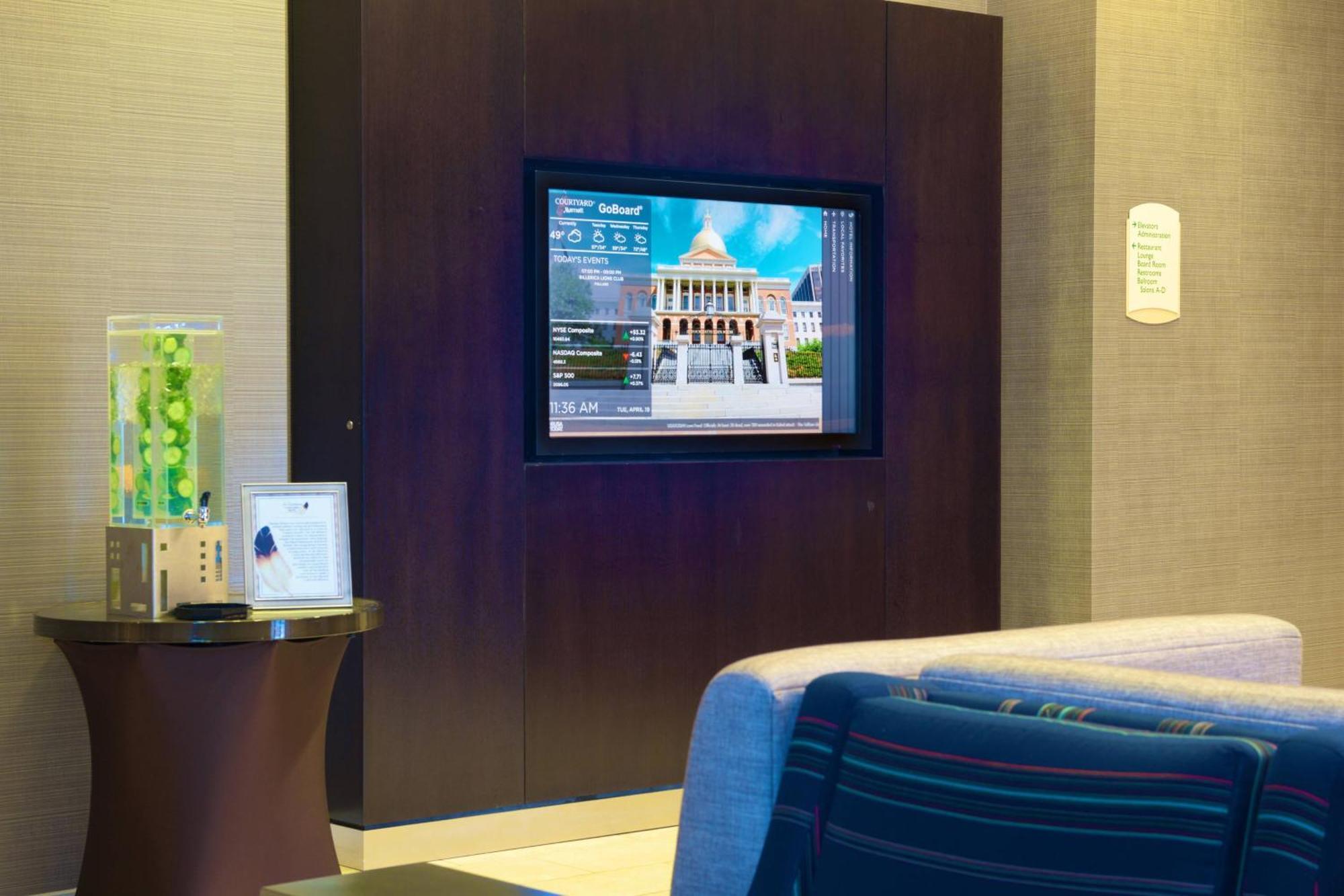 Courtyard By Marriott Bloomington Otel Dış mekan fotoğraf